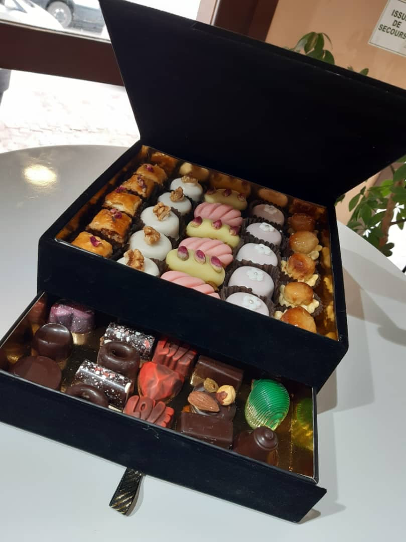 Coffret 50 pièces mini traditionnel علبة 50 قطعة حلويات تقليدية جزائرية