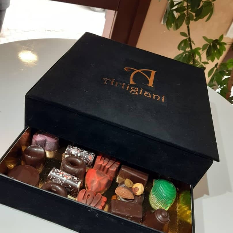 Coffret 50 pièces mini traditionnel علبة 50 قطعة حلويات تقليدية جزائرية